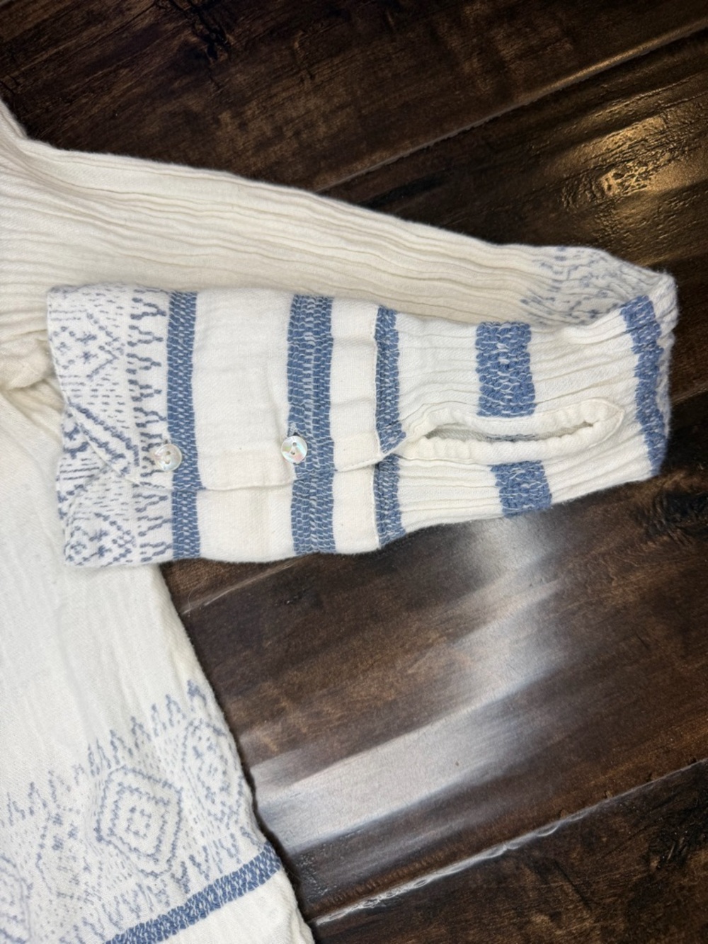 MADE 100% Cotton Embroidered Fringe Hem Shirt - Size Large - Picture 6 of 15